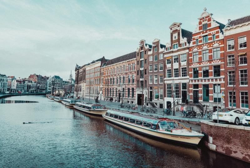 Grachtenpanden in Nederland